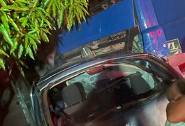 Duas pessoas morrem em batida frontal entre carro e carreta em Coruripe