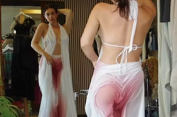 Influencer viraliza após foto com vestido: 'Parece que sua menstruação se espalhou'