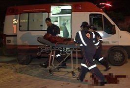 Travesti é brutalmente espancada e esfaqueada em AL