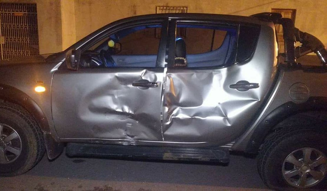 Colisão entre carro e moto deixa rapaz ferido em Arapiraca