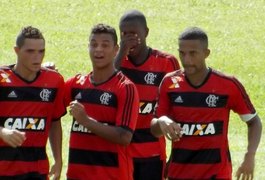 Flamengo goleia Santo André e inicia 2014 líder de grupo na Copinha