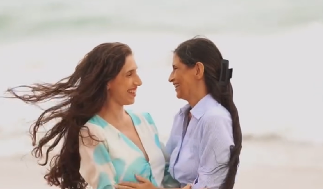 Mãe com câncer em estágio terminal realiza ensaio fotográfico emocionante com a família em Maceió