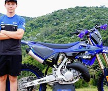 Piloto arapiraquense garante apoio da prefeitura para participar do Brasileiro de Motocross