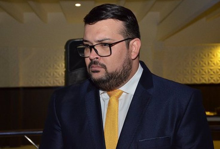 Hector Martins renuncia presidência da OAB e deve confirmar candidatura a prefeito de Arapiraca