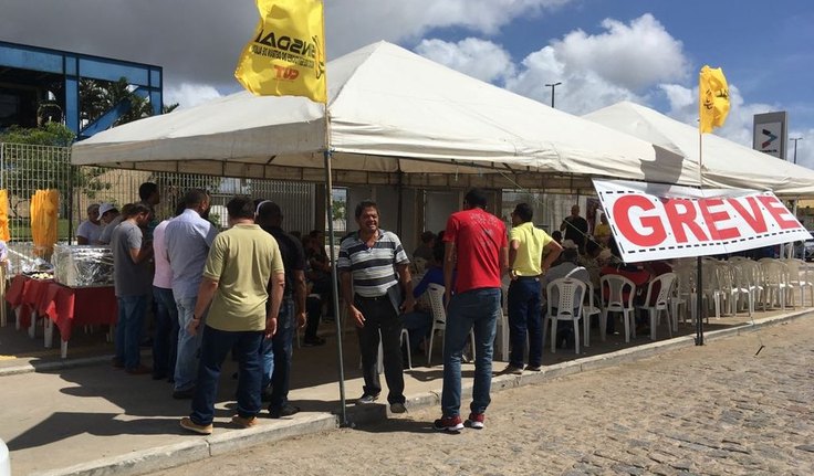 Renan Filho fecha as portas para Detran e servidores ameaçam entrar em greve mais uma vez