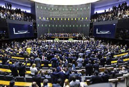Votação da bancada de AL tem empate pela rejeição da denúncia contra Temer