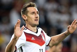 Klose quebra o primeiro recorde. Falta o de Ronaldo