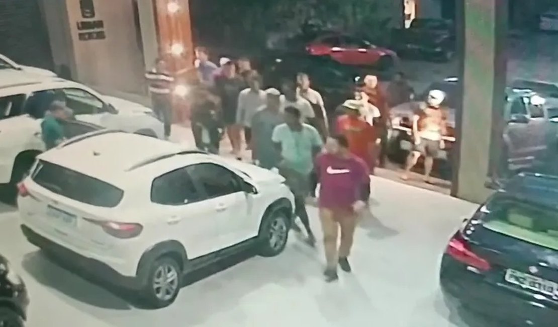 Polícia recupera todos os carros roubados por grupo em concessionária de Fortaleza