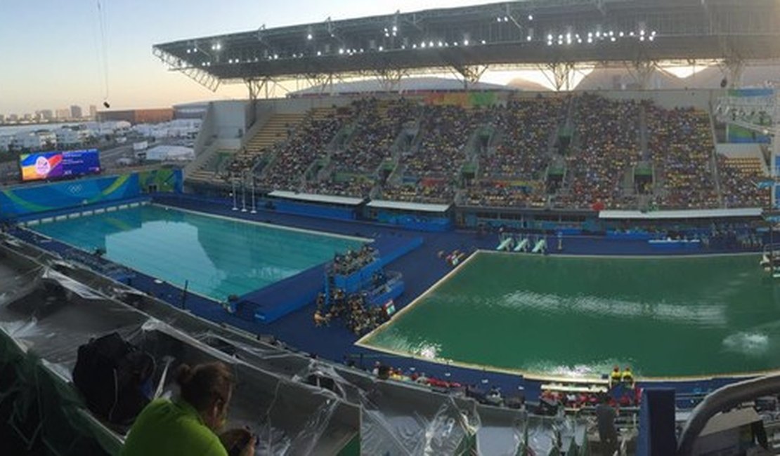 Despejo indevido de produto causou água verde em piscinas, diz Rio 2016