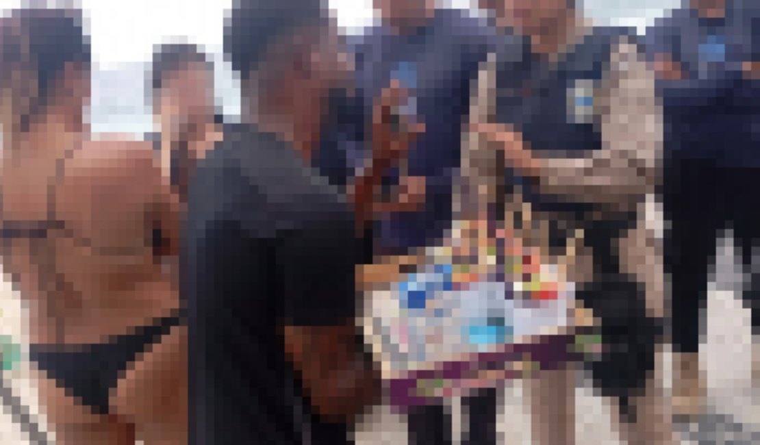 Ambulante é preso após tentar vender dois copos de açaí por R$ 7 mil para turistas no RJ