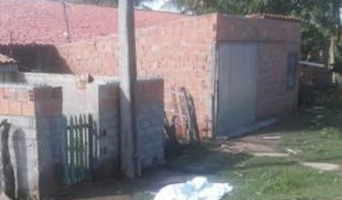 Homem é executado com tiros na cabeça no Sertão do estado