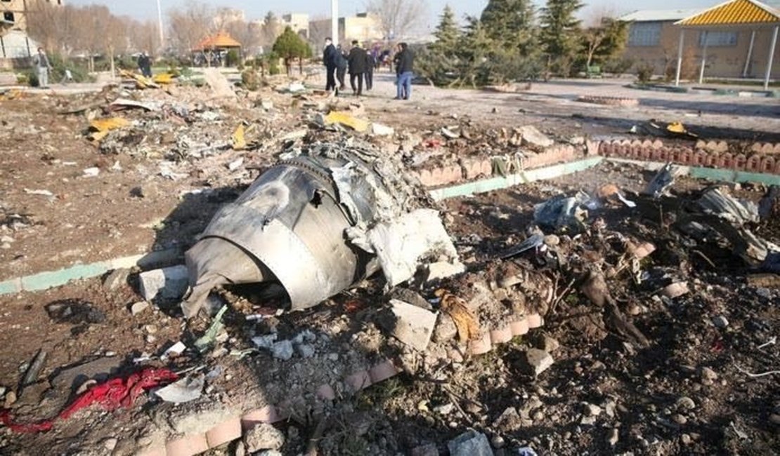 Irã derrubou acidentalmente avião ucraniano, dizem EUA e Canadá