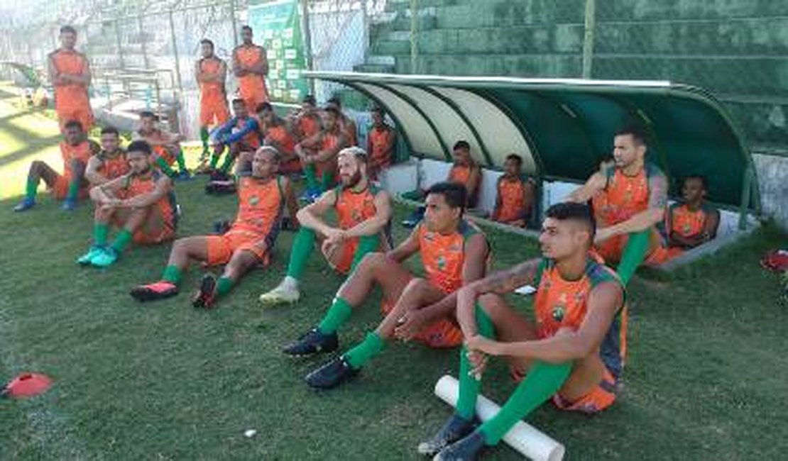 Jogadores do Coruripe ganham dois dias de folga no período carnavalesco