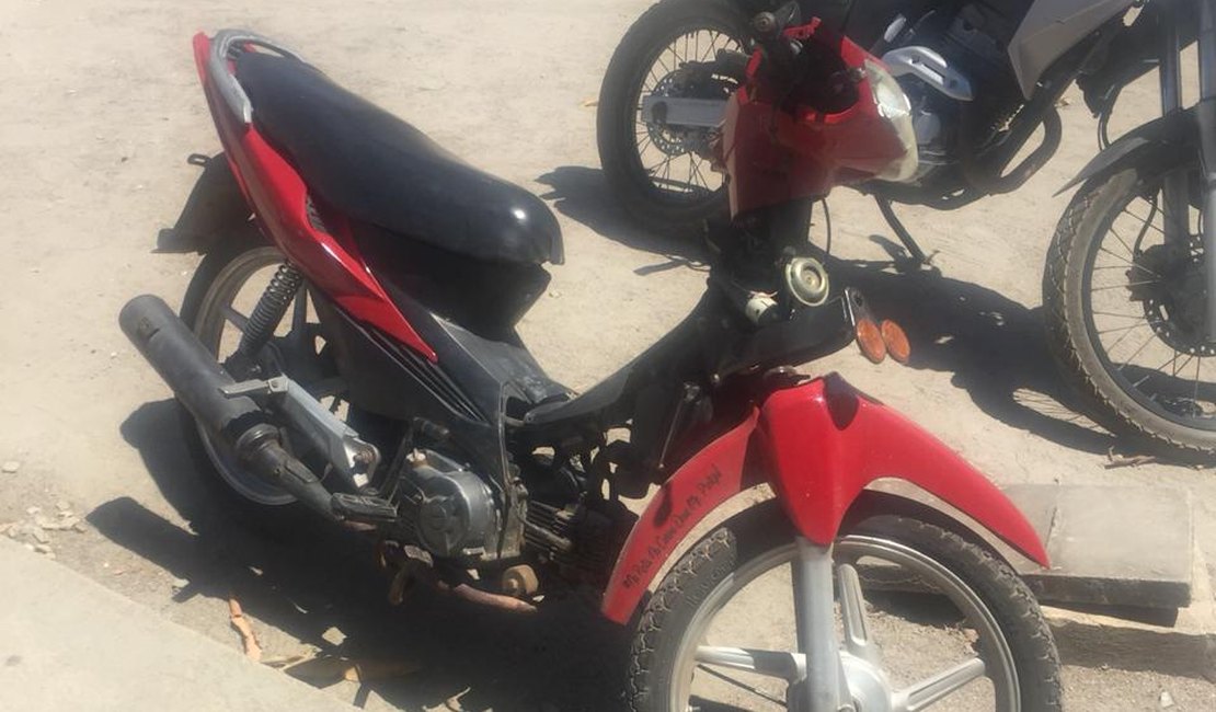 Adolescente de 12 anos é apreendido com moto roubada em Arapiraca