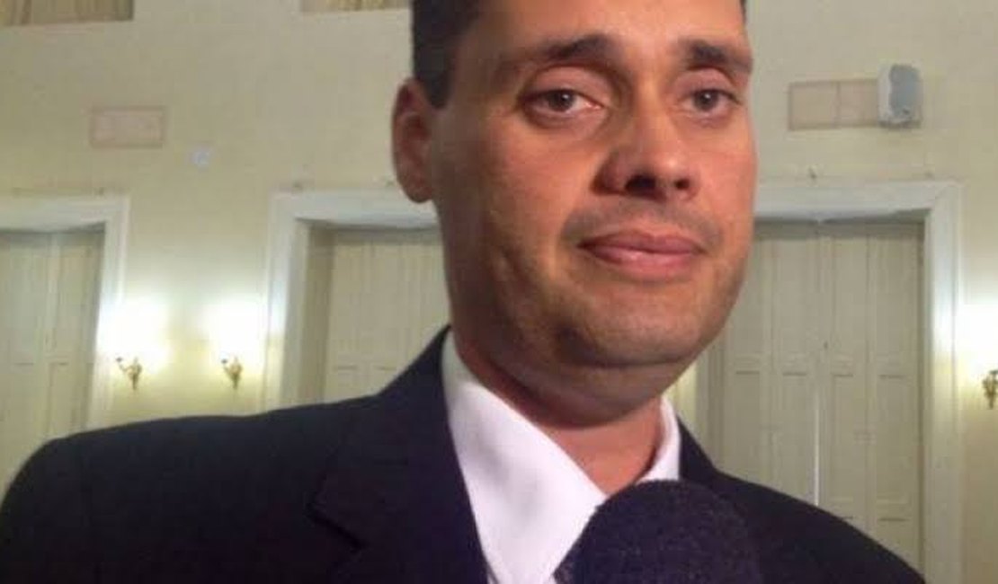 Em ação, MP pede multa se prefeito de Teotônio mantiver comércio aberto