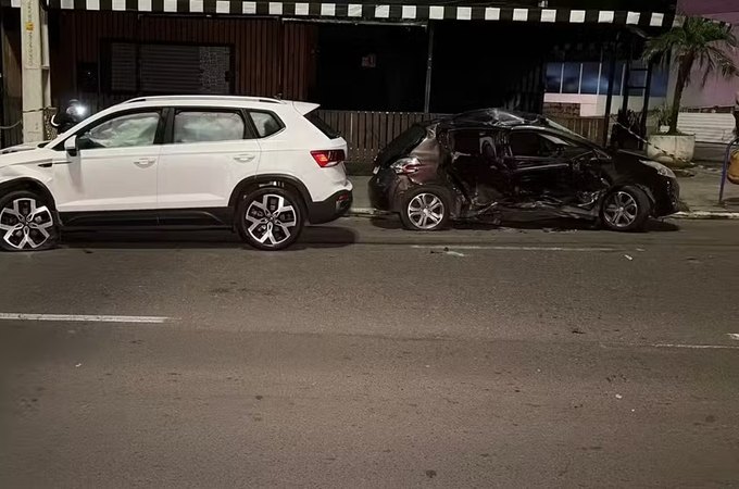 Músico morre a caminho de show após acidente de trânsito em Porto Alegre