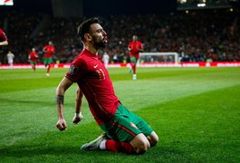 Com dois gols de Bruno Fernandes, Portugal vence o Uruguai por 2 a 0 e se classifica