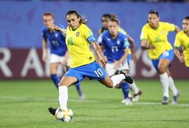 Brasil supera a Itália e garante vaga nas oitavas de final