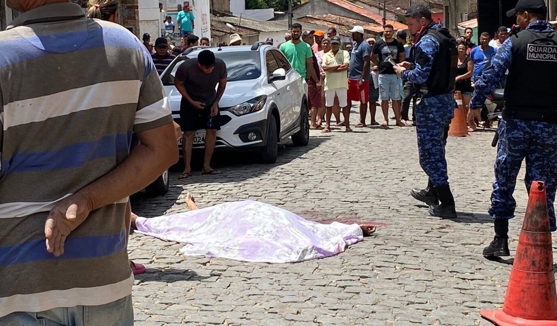 Corpo do sargento aposentado assassinado em Joaquim Gomes é liberado para sepultamento