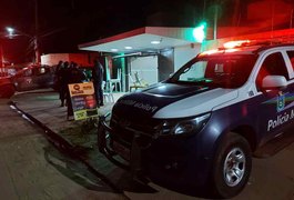 Dono de lanchonete é executado com mais de 50 tiros na sala de casa