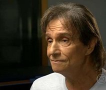 Roberto Carlos fala sobre suposto romance com vizinha: 'Não estou apaixonado'