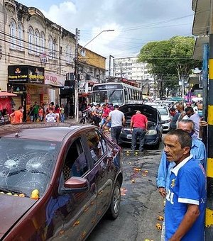Morre motorista por aplicativo que foi espancado por ambulantes no Centro de Maceió