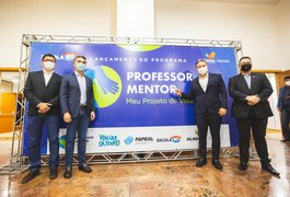 Professor Mentor: inscrições para 11 mil bolsas terminam dia 19