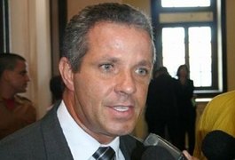 Justiça defere novo pedido de afastamento de prefeito de Viçosa