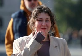 Geórgia liberta adolescente grávida do Reino Unido que contrabandeava drogas da Tailândia