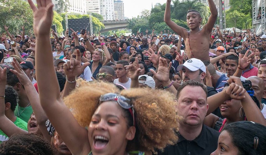 Vereadores aprovam projeto de lei que proíbe bailes funk nas ruas