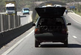 Motoristas que deixarem som em volume alto serão multados a partir de novembro