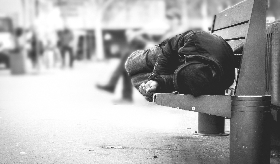 MP e Defensoria recomendam medidas urgentes para proteger população em situação de rua em Maceió