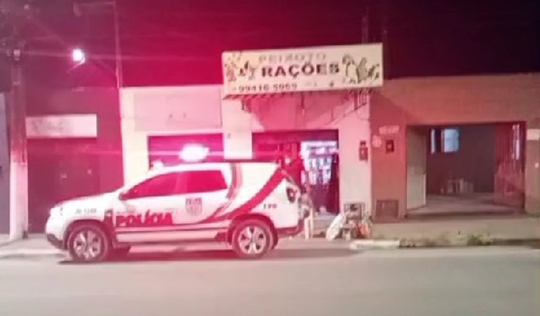 Mulher é encontrada morta dentro de casa, na parte baixa de Maceió