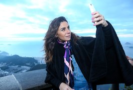 Giovanna Antonelli madruga para participar de ação no Cristo Redentor