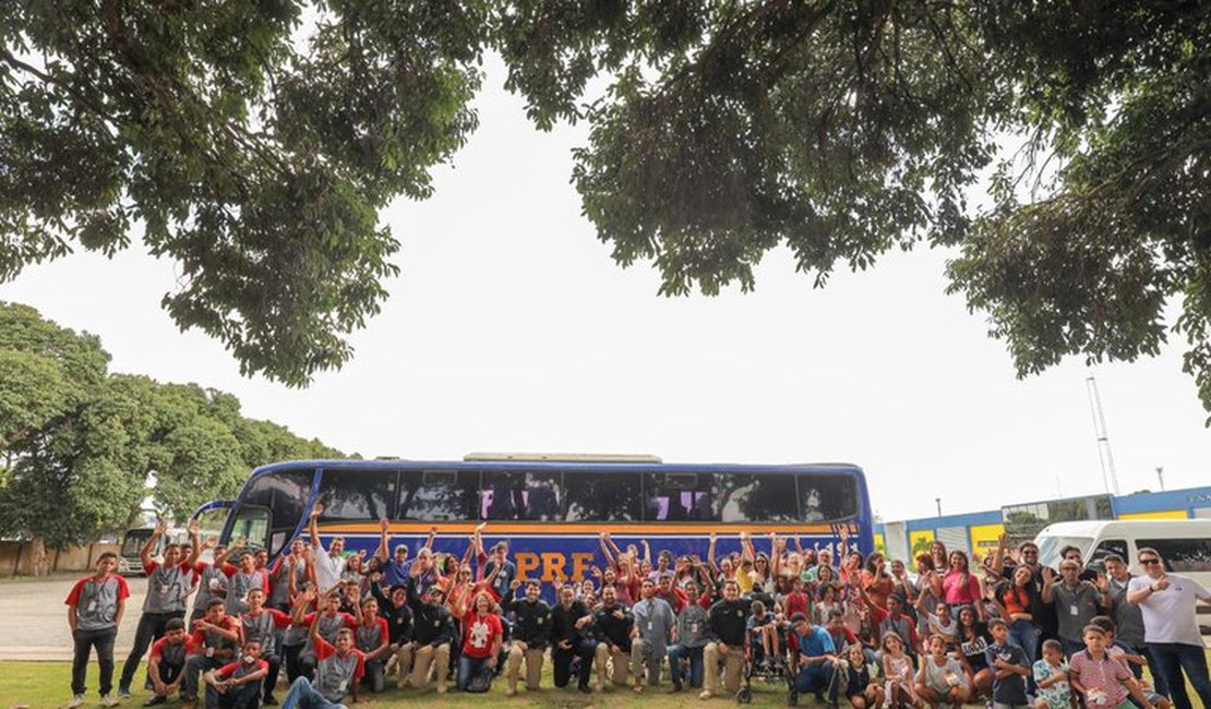 PRF e MPE promovem evento para crianças de lares de acolhimento ﻿de Alagoas