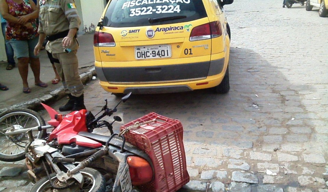 Após assalto, bandido provoca acidente e foge em Arapiraca