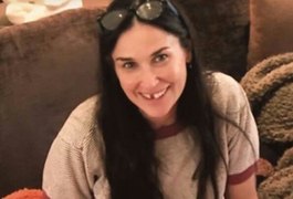 Demi Moore perde os dentes da frente por estresse; veja