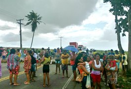 Moradores do Residencial Agreste fecham rodovia em protesto contra falta d’água