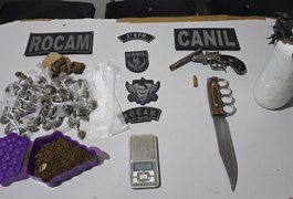 Ex-reeducando, com tornozeleira eletrônica, é preso ao ser flagrado com arma e drogas, em Girau do Ponciano