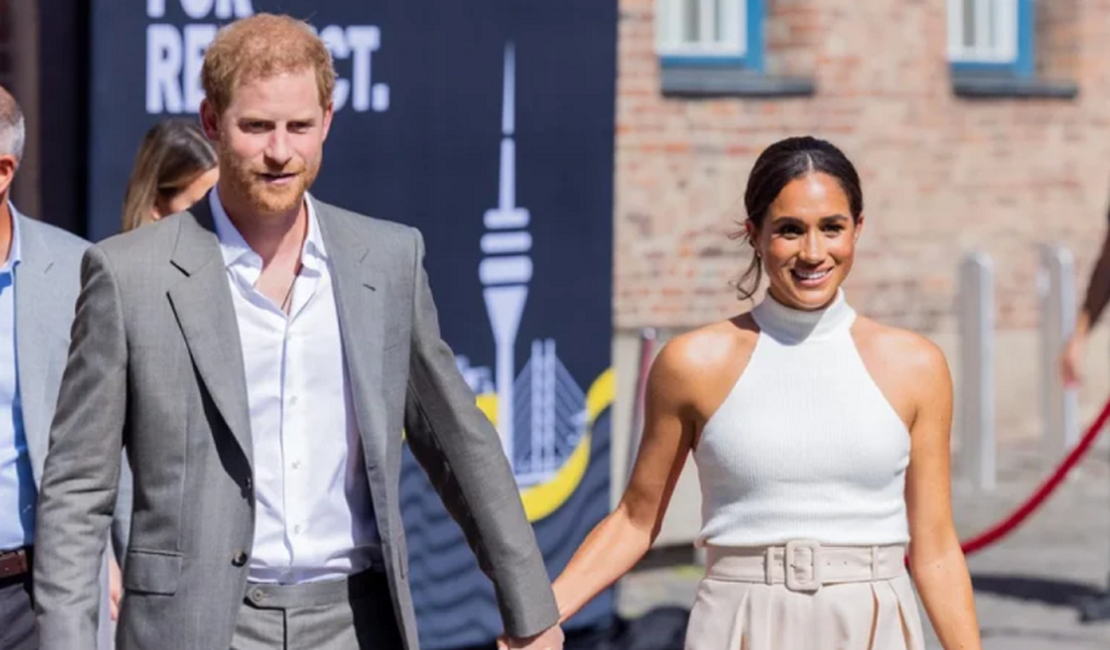 Harry e Meghan são perseguidos por paparazzi e escapam de acidente