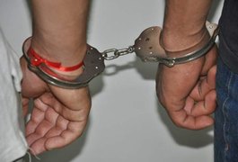 Dupla foragida por roubo e extorsão mediante sequestro é presa em AL