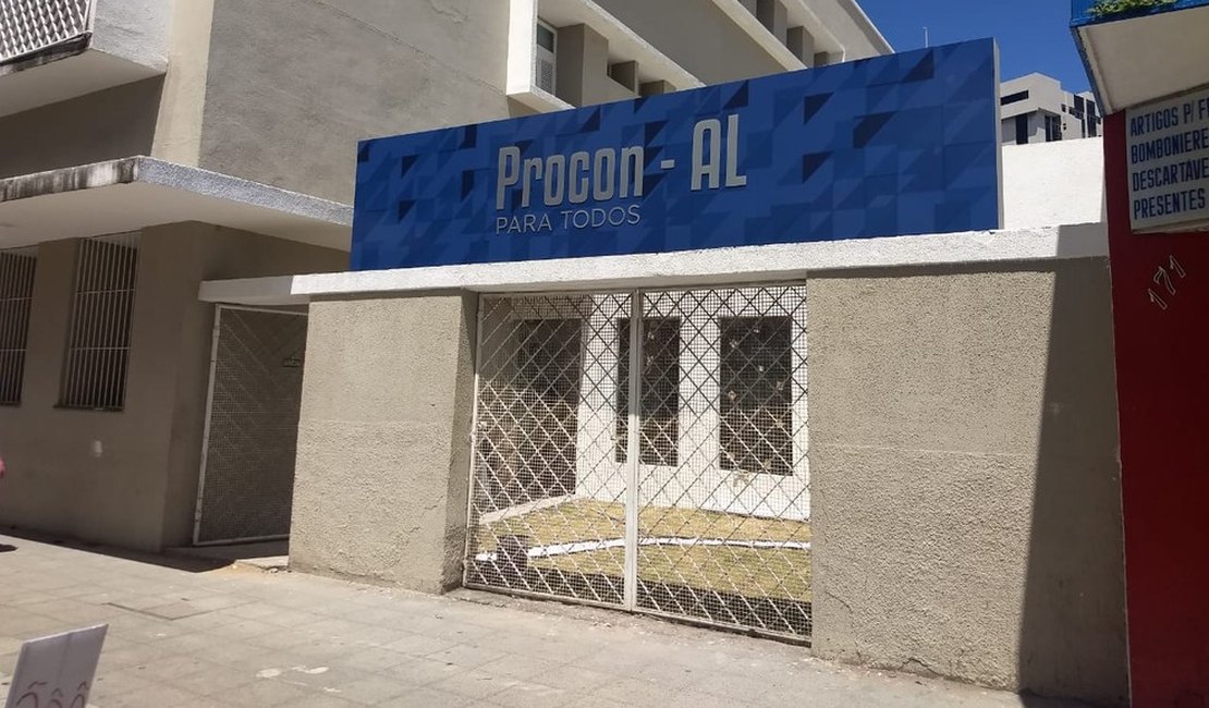 Aluno processa faculdade por não emissão de diploma, em Arapiraca