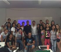 Preparador físico do ASA palestra para futuros educadores físicos na Ufal