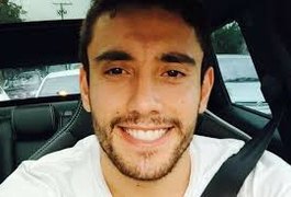 Alan Ruschel diz a médico que trocou de poltrona no avião