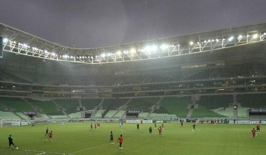 Palmeirenses esgotam ingressos para jogo de reabertura do Palestra