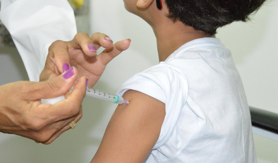 Alagoas passa a ofertar pelo SUS a vacina Pneumo 20 contra pneumonia e meningite