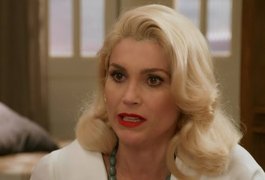 Sandra se junta a Ernesto e planeja atropelamento de Maria