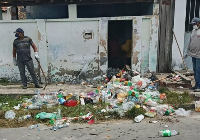 Acumulador compulsivo de Delmiro Gouveia é internado e Justiça obriga prefeitura a higienizar casa: 'Estado de intenso sofrimento'