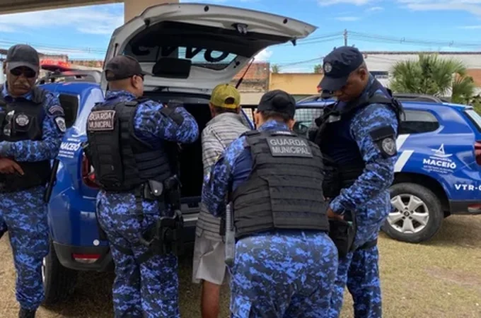 Reconhecimento facial leva à prisão de suspeito com dois processos por homicídio em Maceió