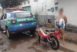 Homem que abandonou bebê na rua havia tido a mobilete roubada pela mãe da criança; mulher foi presa em seguida